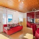 Azra 4* Duće