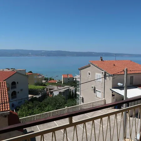 Azra 4* Duće