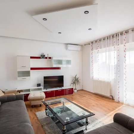 Apartmanhotel Azra Duće