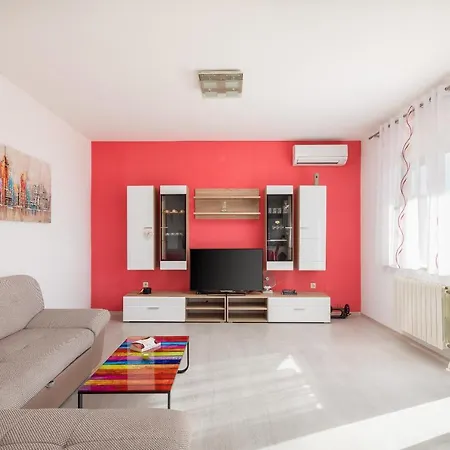 Apartmanhotel Azra Duće