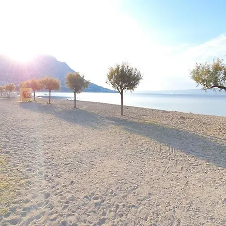 Azra Apartmanhotel 4*