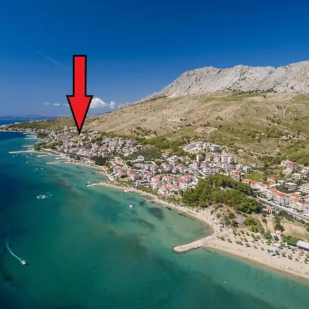 Azra Aparthotel